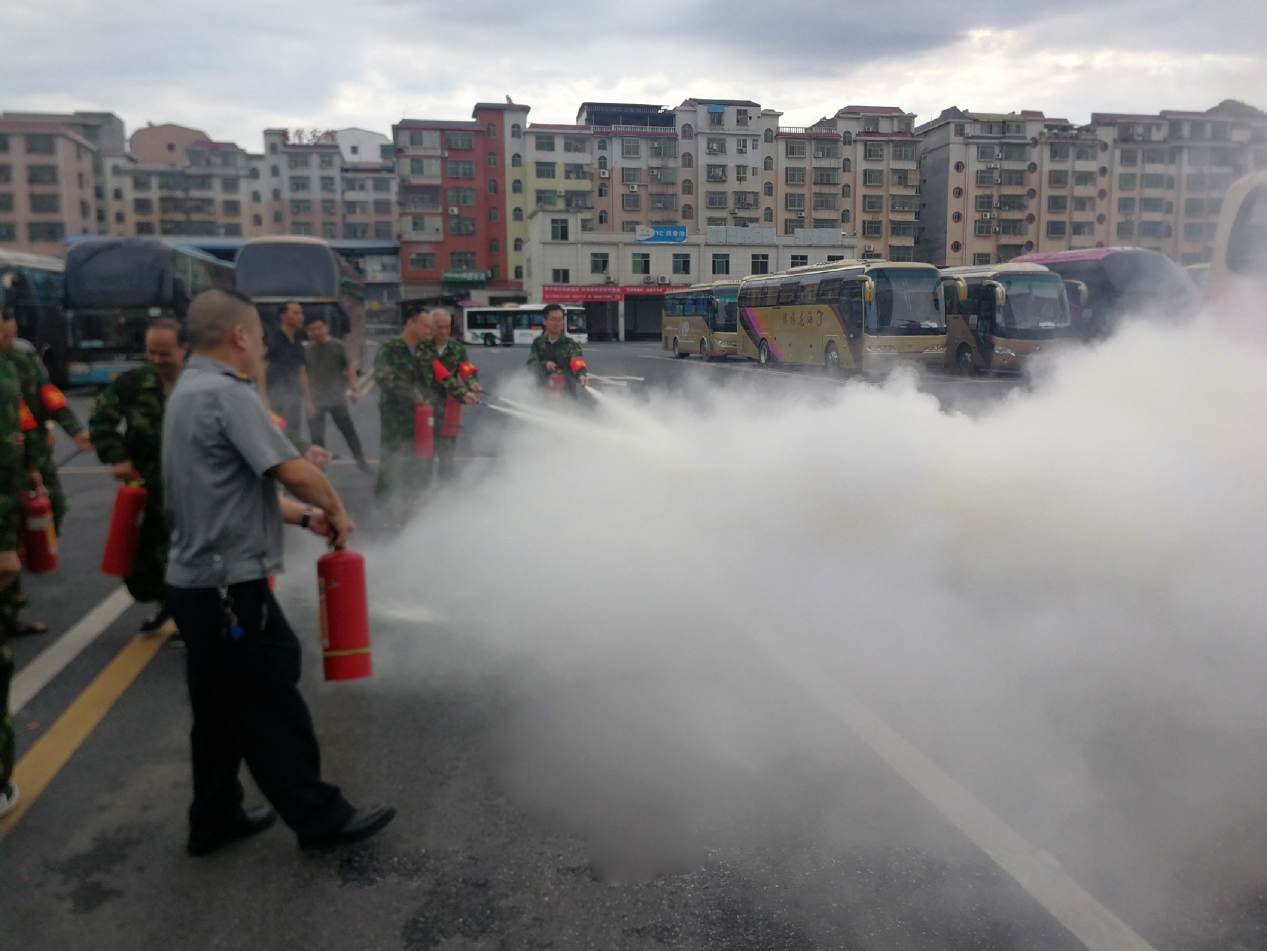 红龙扑克城际大巴站开展2020年消防、反恐、应急救援演练